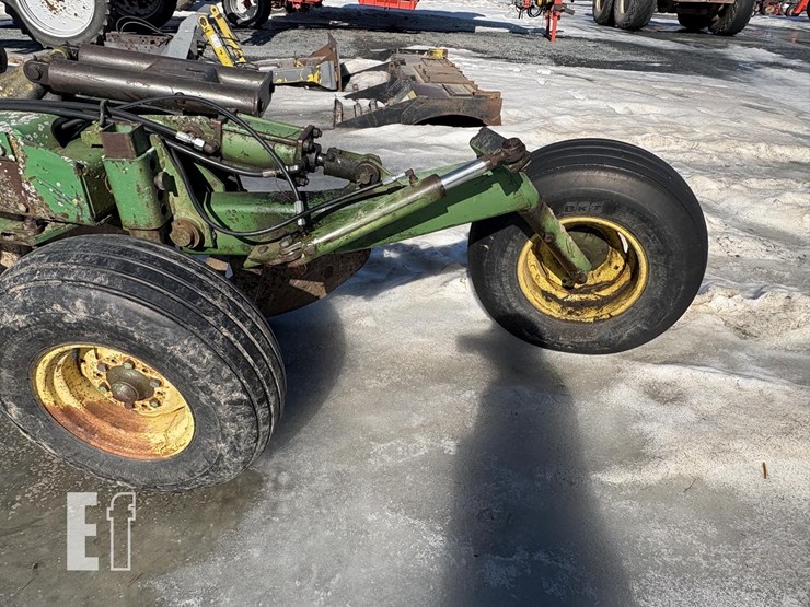 john-deere-8200-image-9