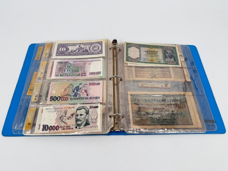 #32243-•-vintage-paper-currency-in-blue-binder-image-12