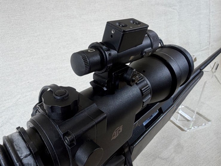 #215-•-browning-a-bolt-rifle-image-32