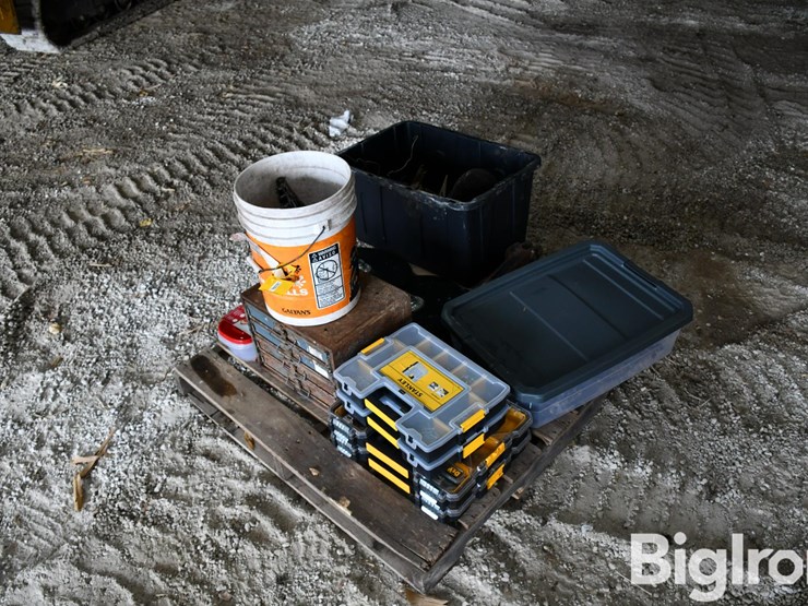 pallet-of-farm-support-image-1