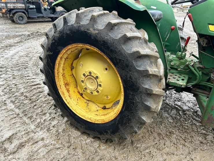 john-deere-1050-image-12