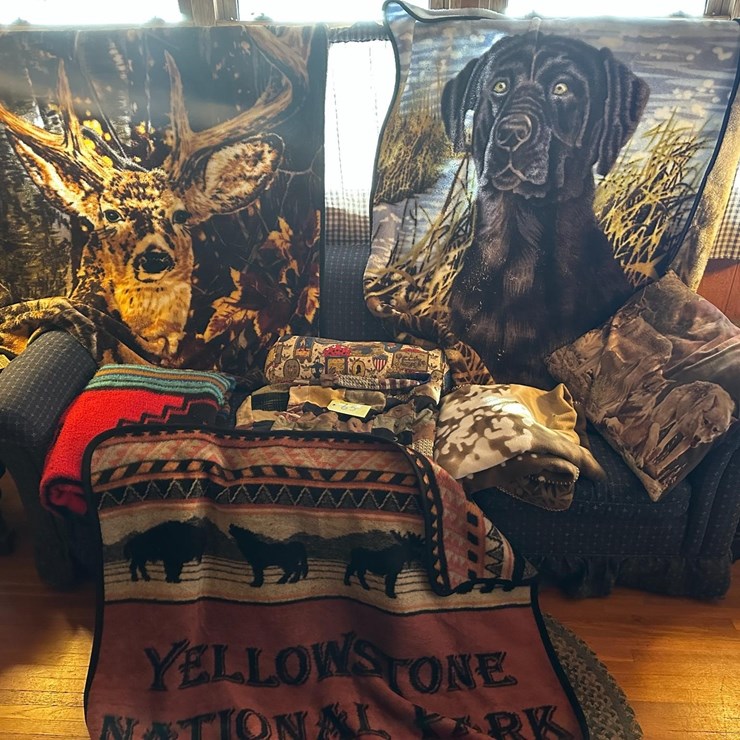 Rustic Hunting Blankets & Pillows