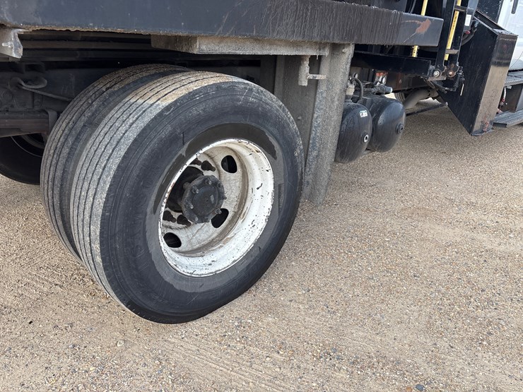 2018-ford-f750-xl-image-6