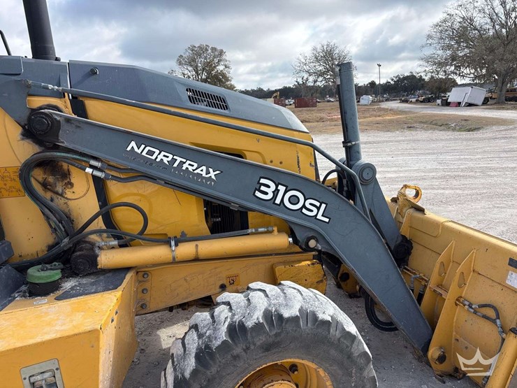 2015-deere-310sl-image-10