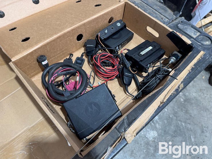 motorola-radios-image-3