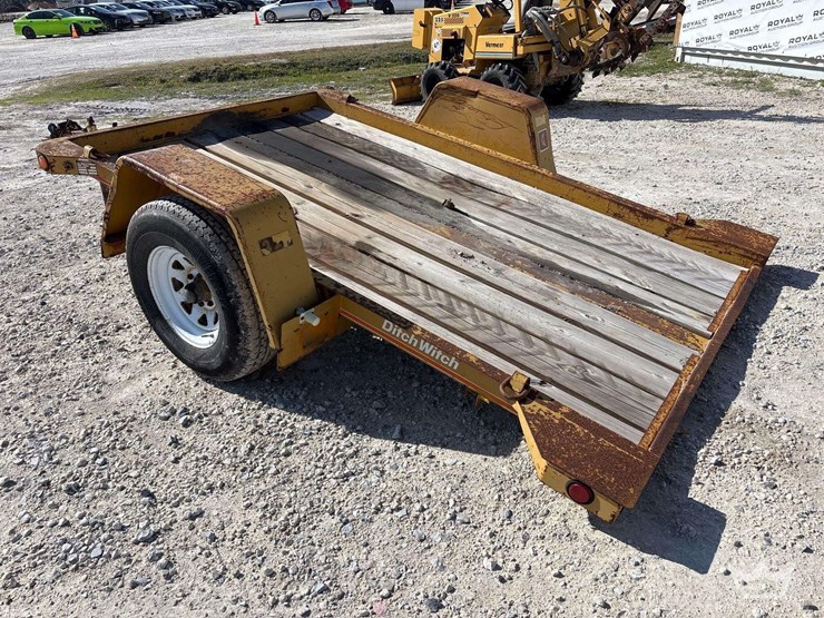 1984-charles-machine-works-s4a-s/a-tilt-deck-trailer-image-4