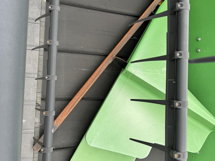 2015-john-deere-640fd-image-10