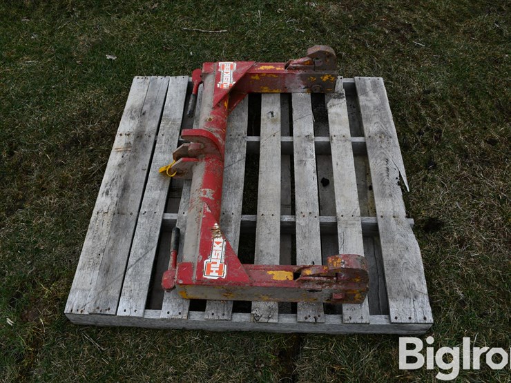 huskee-3-pt-quick-hitch-image-4