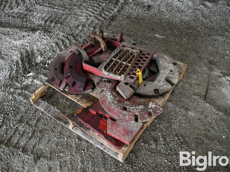 pallet-of-farm-support-image-1