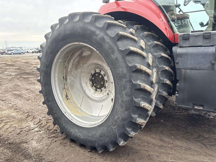 case-magnum-mx275-tractor-image-13