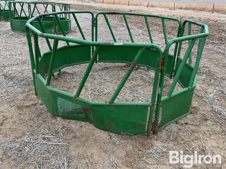 hw-foldable-bale-feeder-image-1