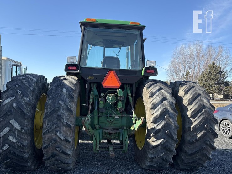 1992-john-deere-4960-image-16