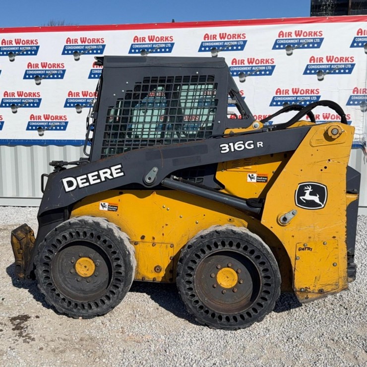 DEERE 316GR