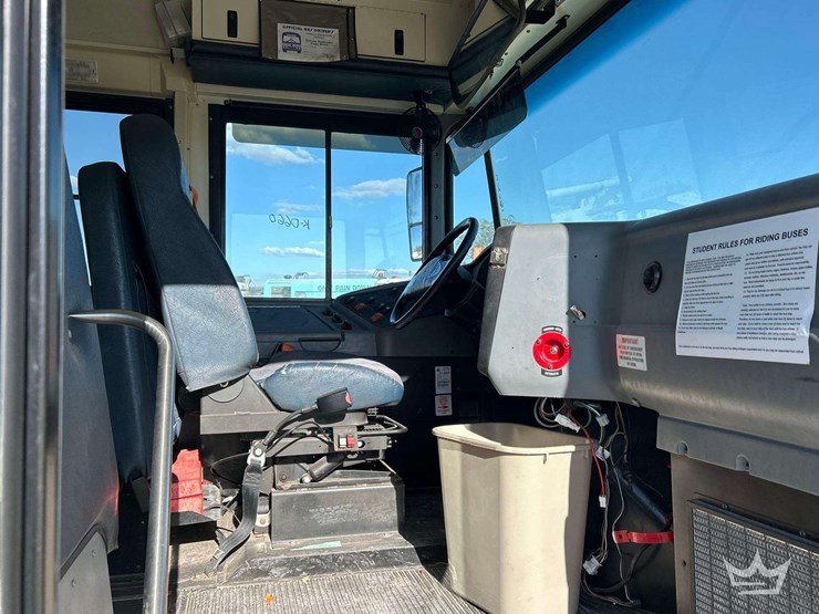 2015-ic-corporation-pb105-school-bus-image-9