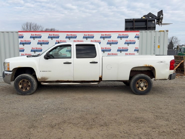 2008-chevrolet-3500hd-image-2