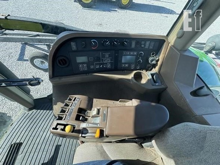 2009-john-deere-8330-image-16