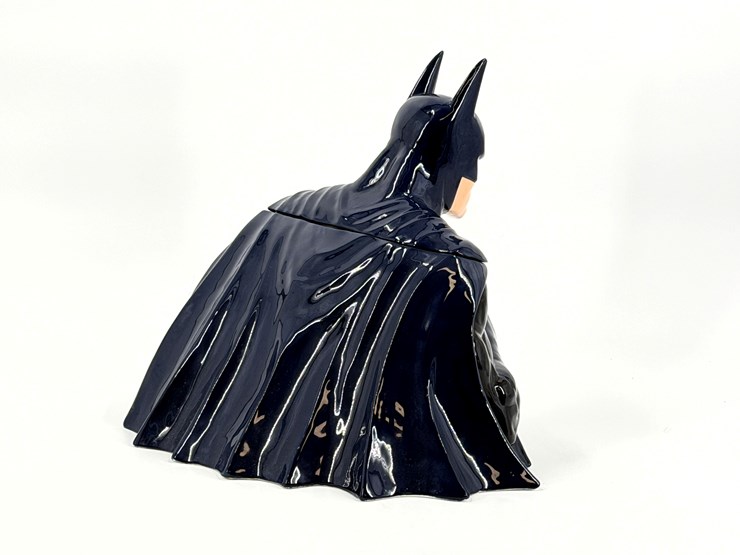 #1053-•-batman-cookie-jar-image-3