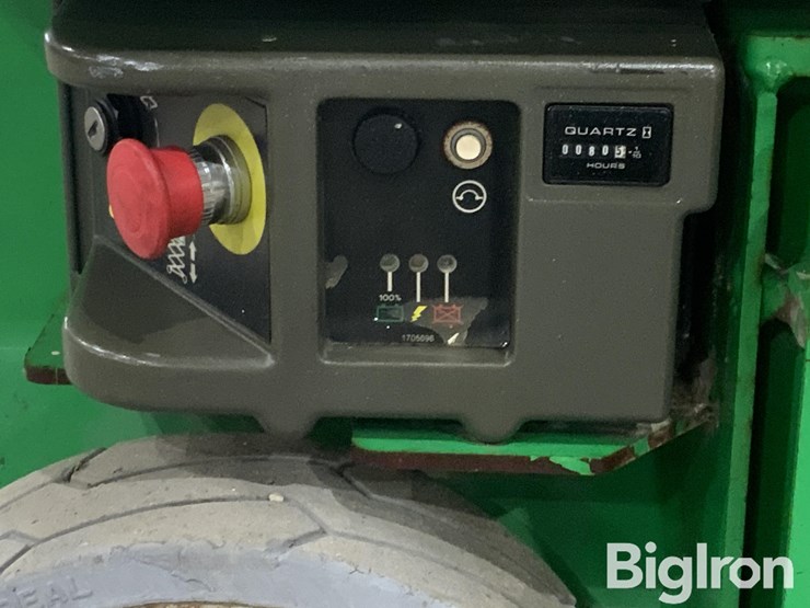 2016-jlg-1230es-image-18