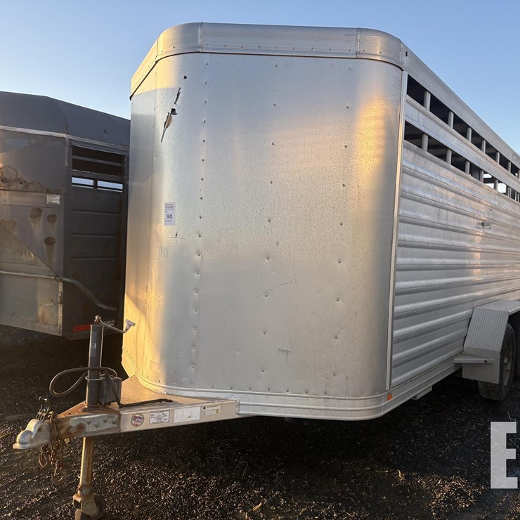 2012 FEATHERLITE 16 ft