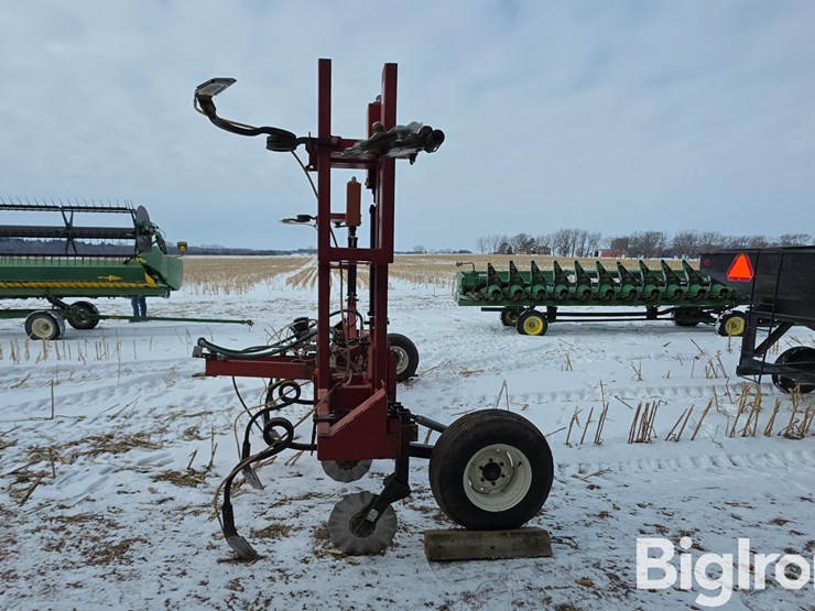 9-knife-anhydrous-applicator-image-4