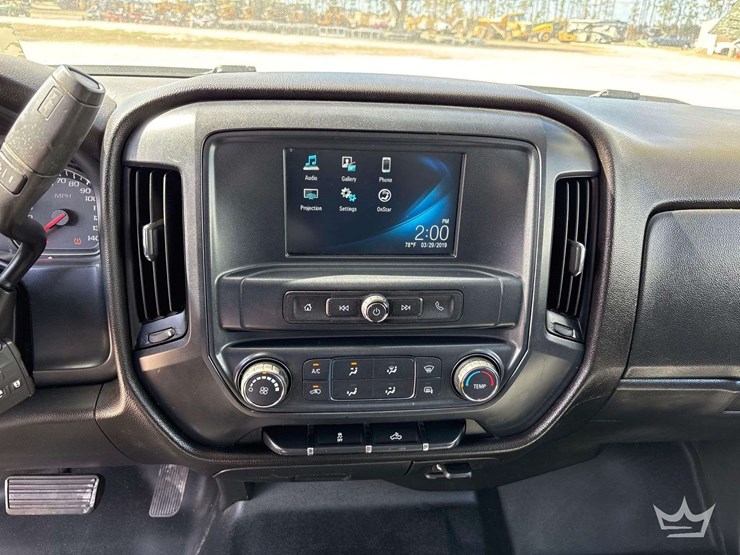 2019-chevrolet-silverado-2500hd-image-19