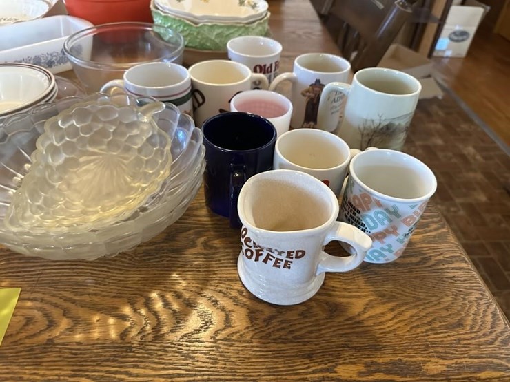 glass-dishware-&-coffee-mugs-image-9