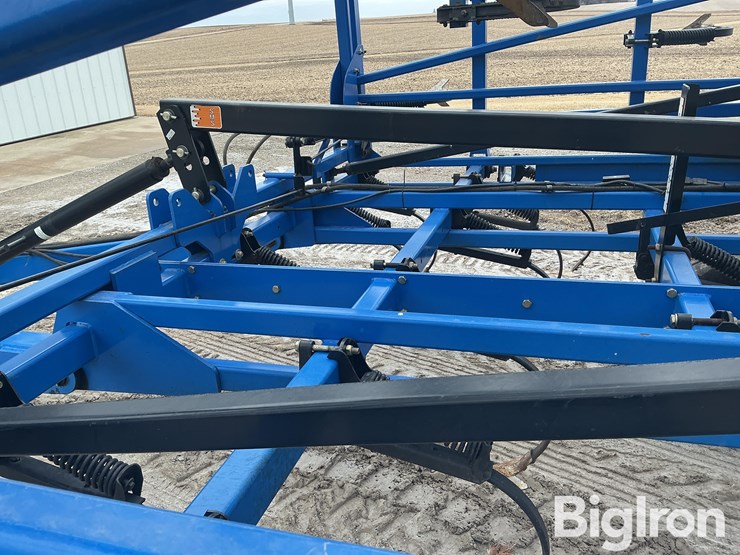 new-holland-st250-image-20