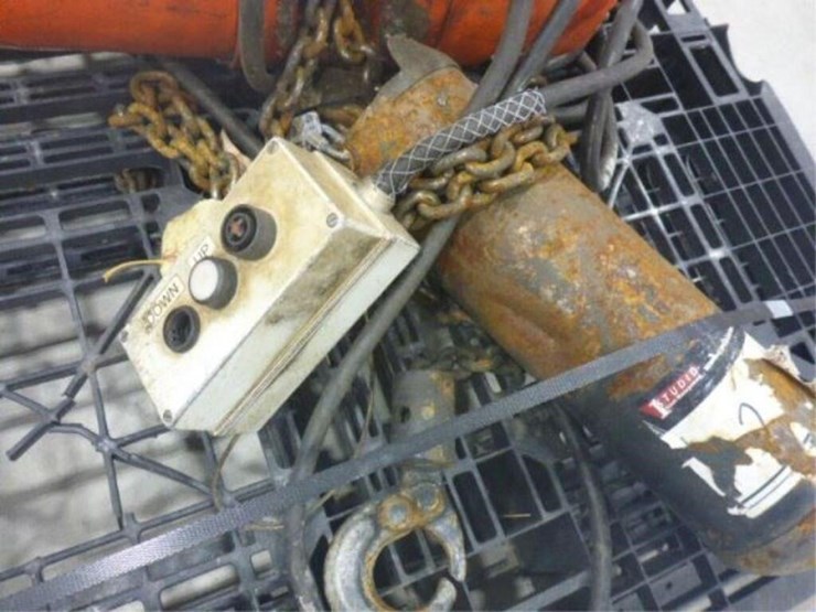 cm-lodestar-1,000-kg-electric-trolley-chain-hoist-image-7