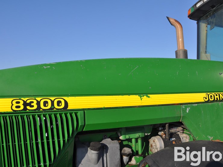 john-deere-8300-image-12