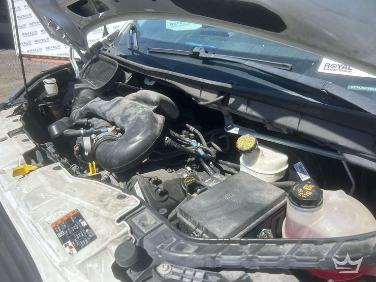 2017-ford-transit-image-8