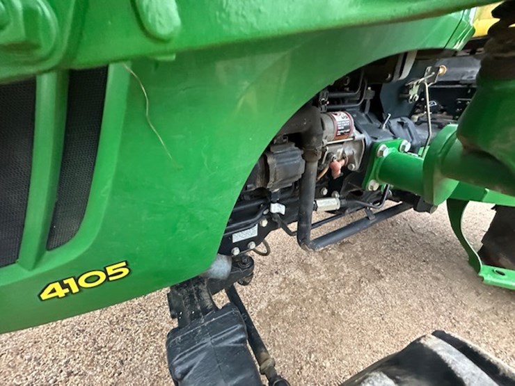 john-deere-4105-image-25