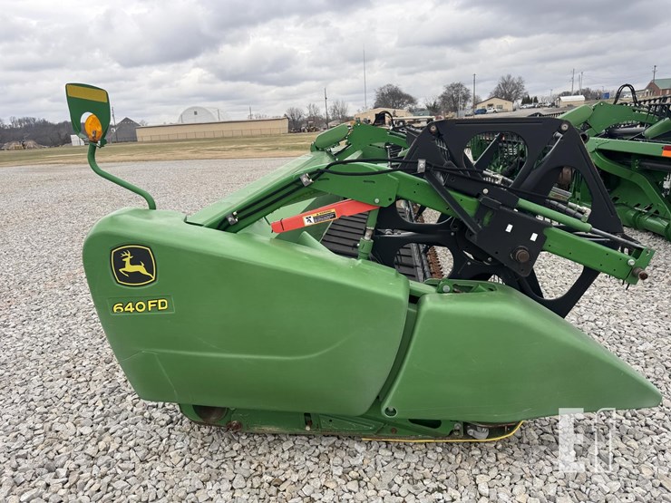 2015-john-deere-640fd-image-12