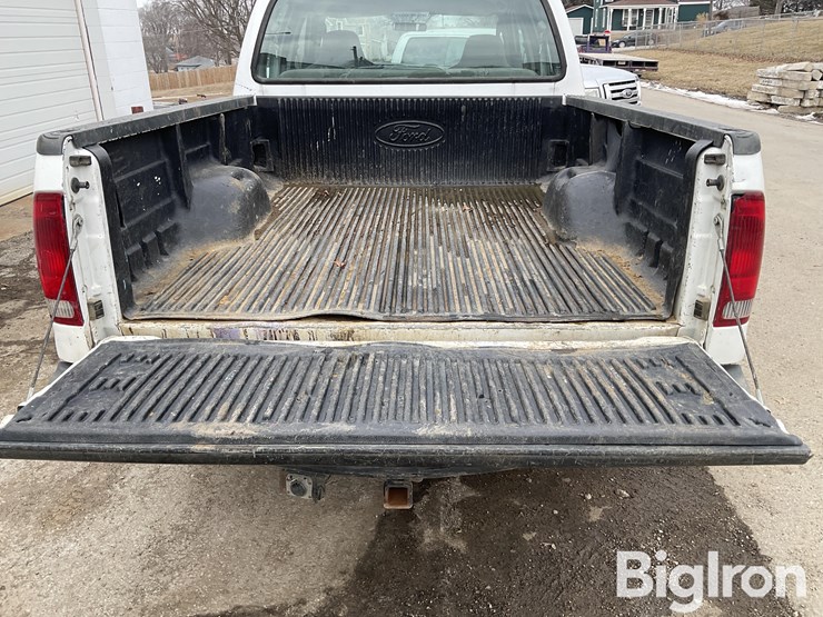 2004-ford-f250-xl-image-14