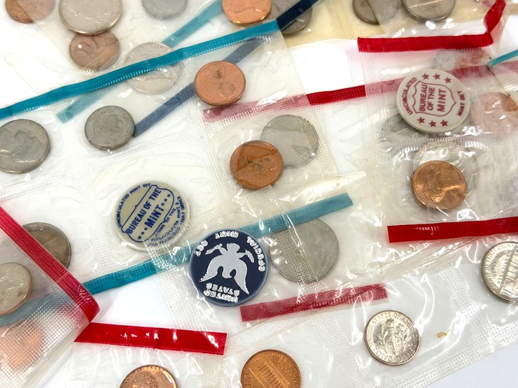 #32231-•-various-coin-sets-image-4