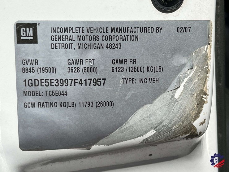 2007-gmc-c5500-flatbed-truck-image-77