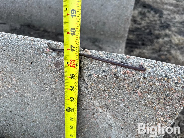 8'-concrete-feed-bunks-image-16