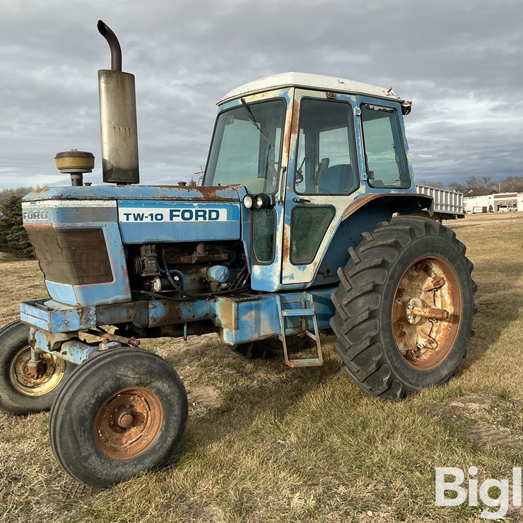 FORD TRACTOR