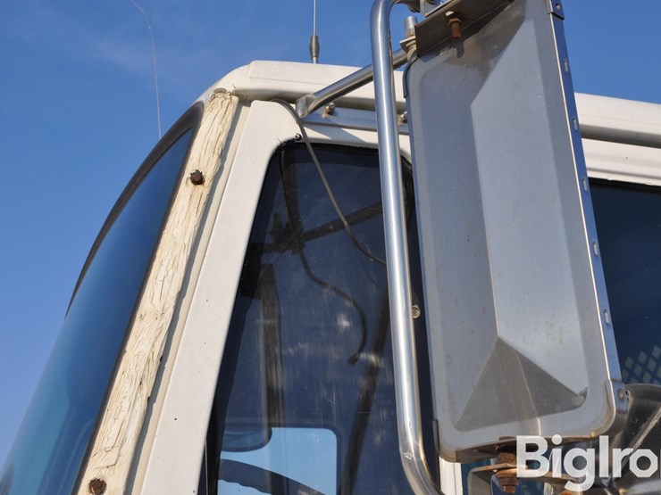 2000-freightliner-s/a-flatbed-truck-image-13