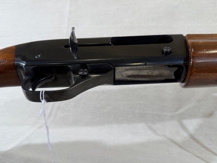 #217-•-winchester-super-x-model-1-shotgun-image-31
