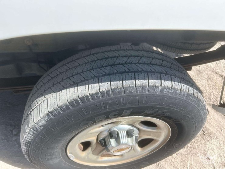 2004-chevrolet-silverado-1500-image-5