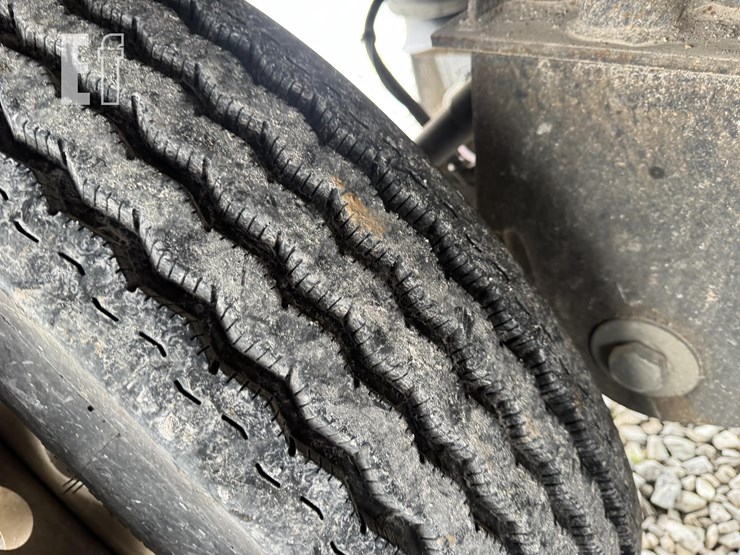 wilson-hopper-bottom-image-11