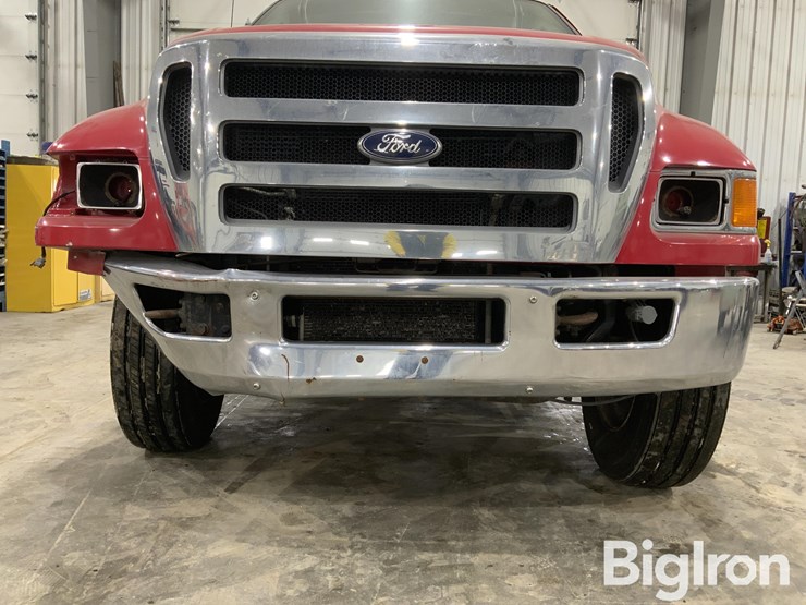 2012-ford-f750-xlt-image-14