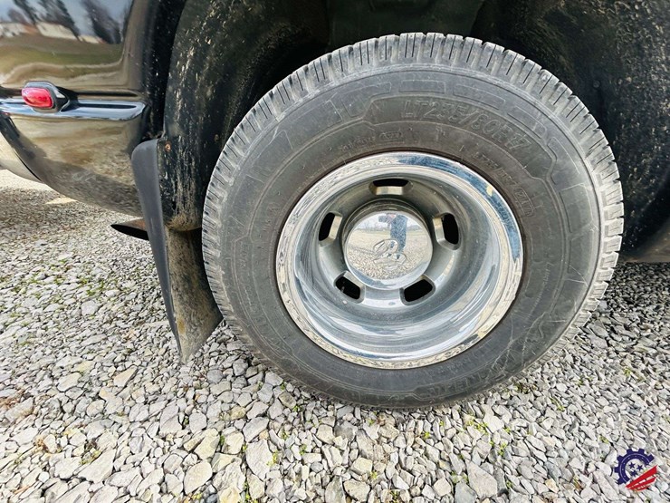 2004-dodge-ram-3500-image-45