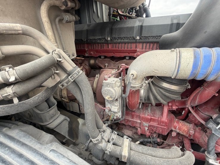 #227-•-2020-mack-anthem-image-100