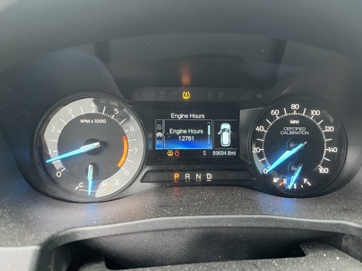 2018-ford-explorer-image-28