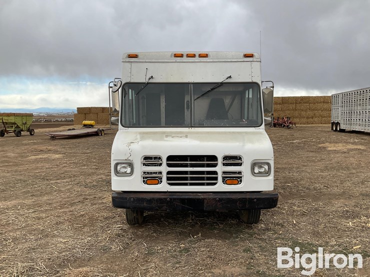 2004-workhorse-p42-image-2