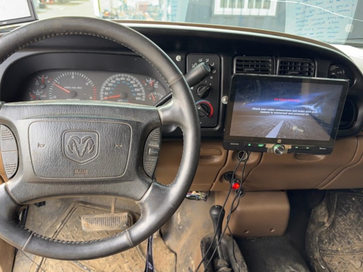 2002-dodge-2500-image-25