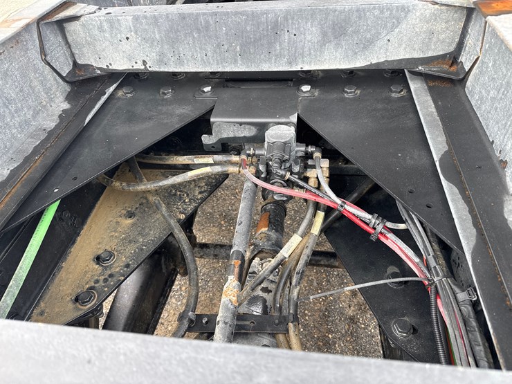 2020-western-star-4700sb-image-31