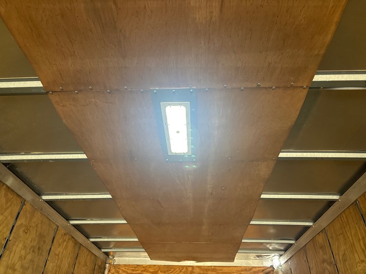 2015-great-dane-48ft-image-14