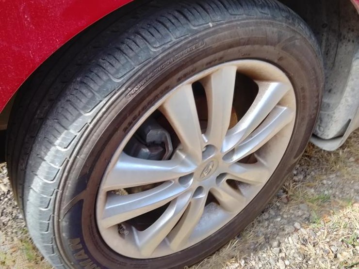 2011-hyundai-tucson-image-5